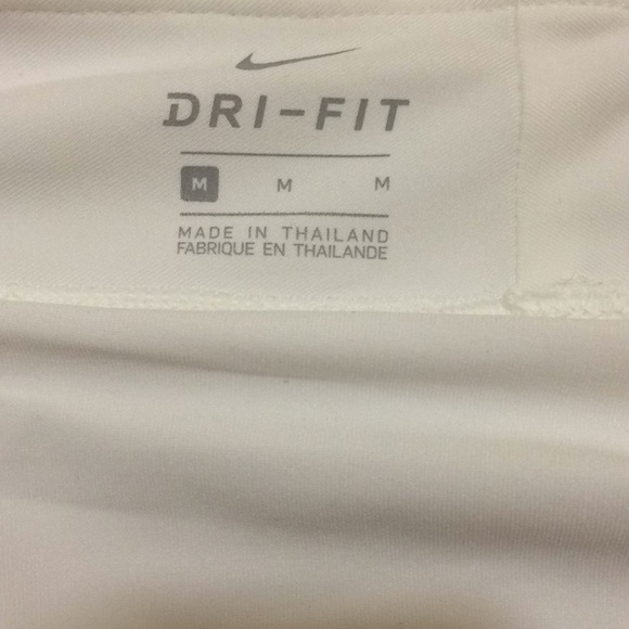 Women’s Nike Dry Golf/Tennis Skort - Picture 4 of 5